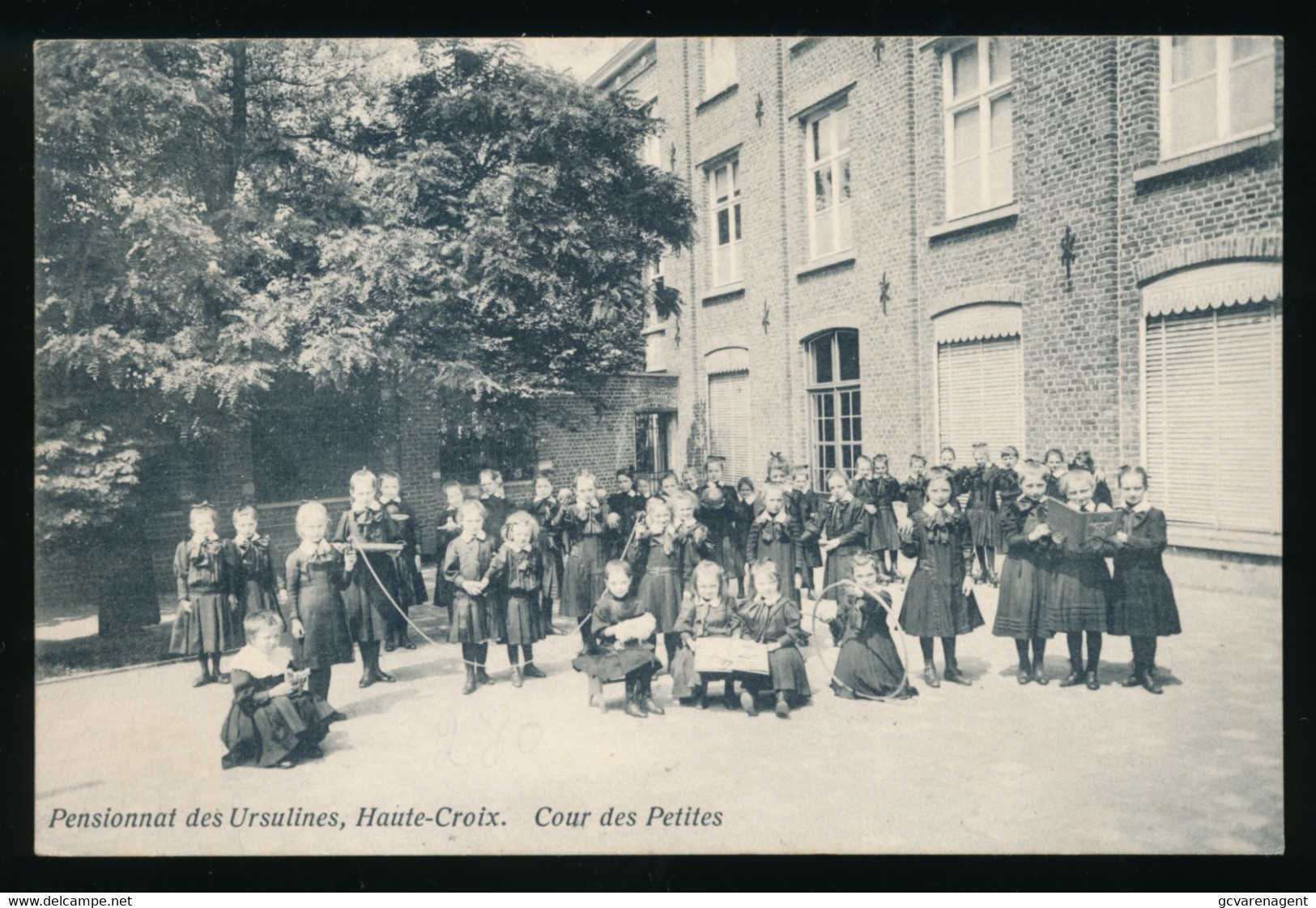 PENSIONNAT DES URSULINES HAUTE CROIX    COUR DES PETITES        - 2 SCANS - Pepingen