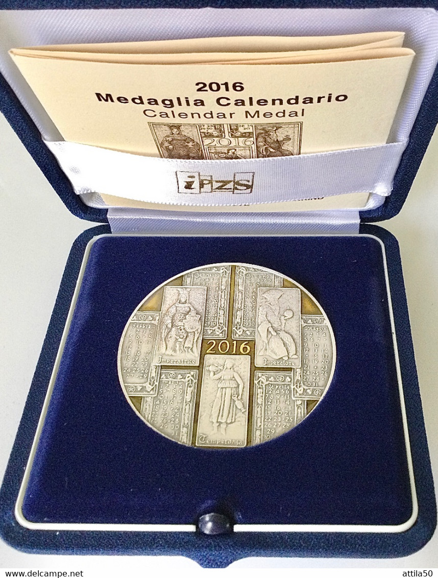 Istituto Poligrafico Dello Stato- Medaglia Calendario 2016 Argento E Smalti - Gr.52 - Diametro Mm.52 : L’AMORE. - Monetari/ Di Necessità