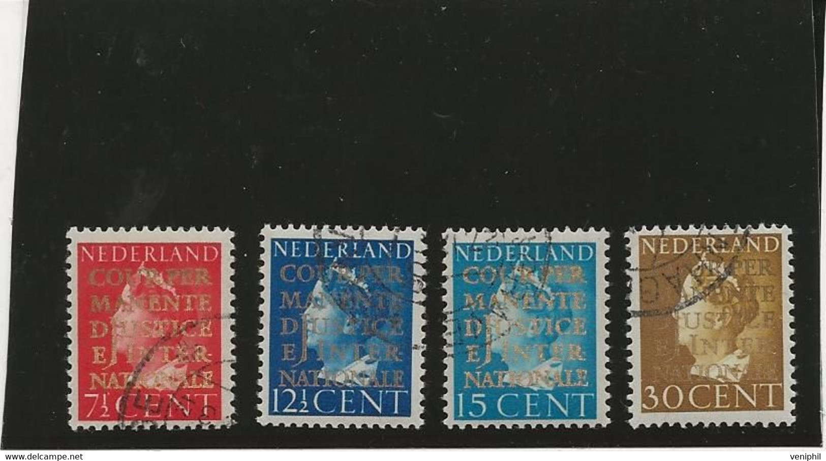 TIMBRES DE SERVICE -SURCHARGE DOREE COUR PERMANENTE DE JUSTICE INTERNATIONALE N°15 A 18 OBLITERE -COTE :48 € ANNEE 1934- - Dienstzegels