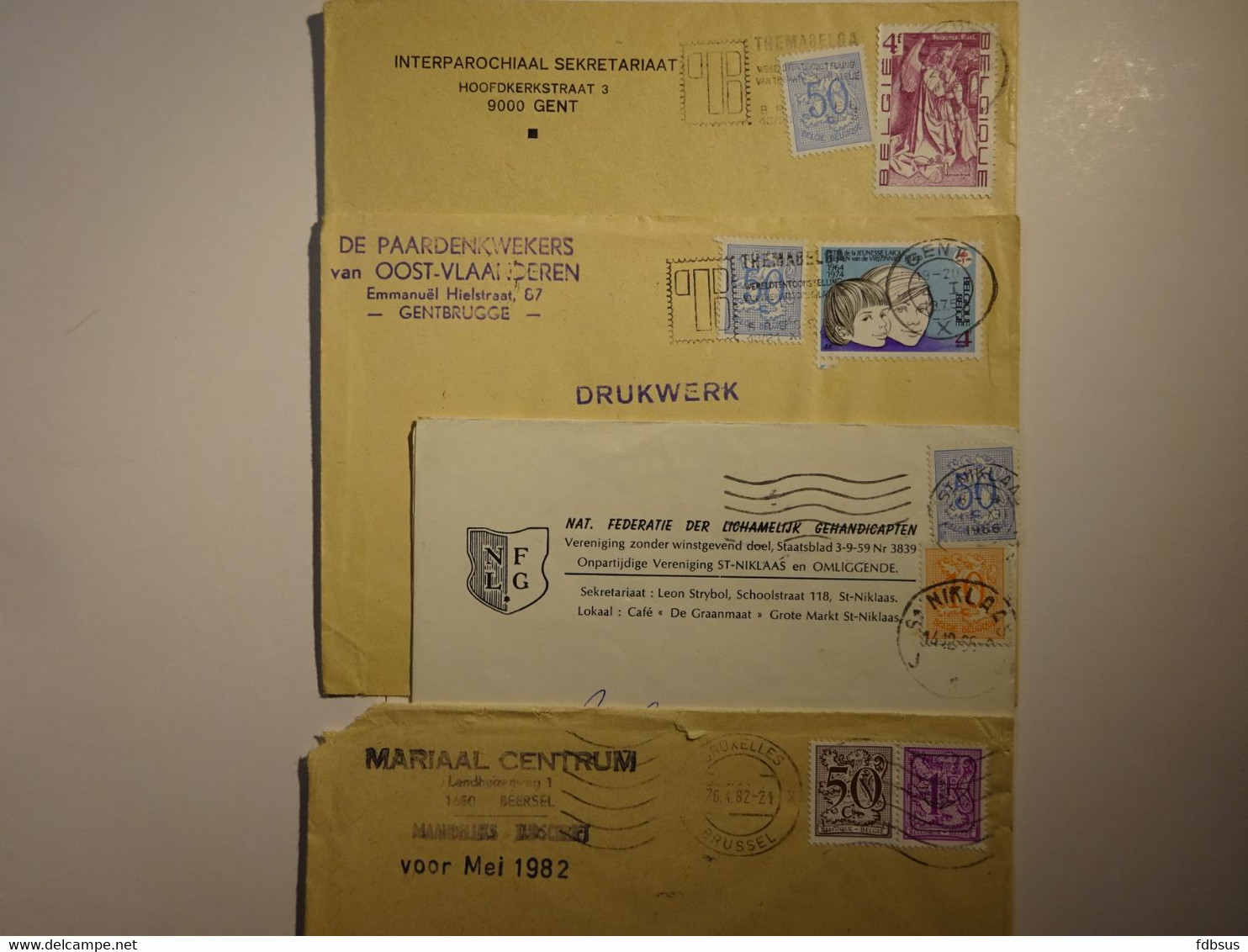 5 Verschillende Enveloppen Gefr. 50c + Bijfrankeringen - Zie Scan (s) Voor Zegels, Stempels En Andere - 1977-1985 Zahl Auf Löwe (Chiffre Sur Lion)