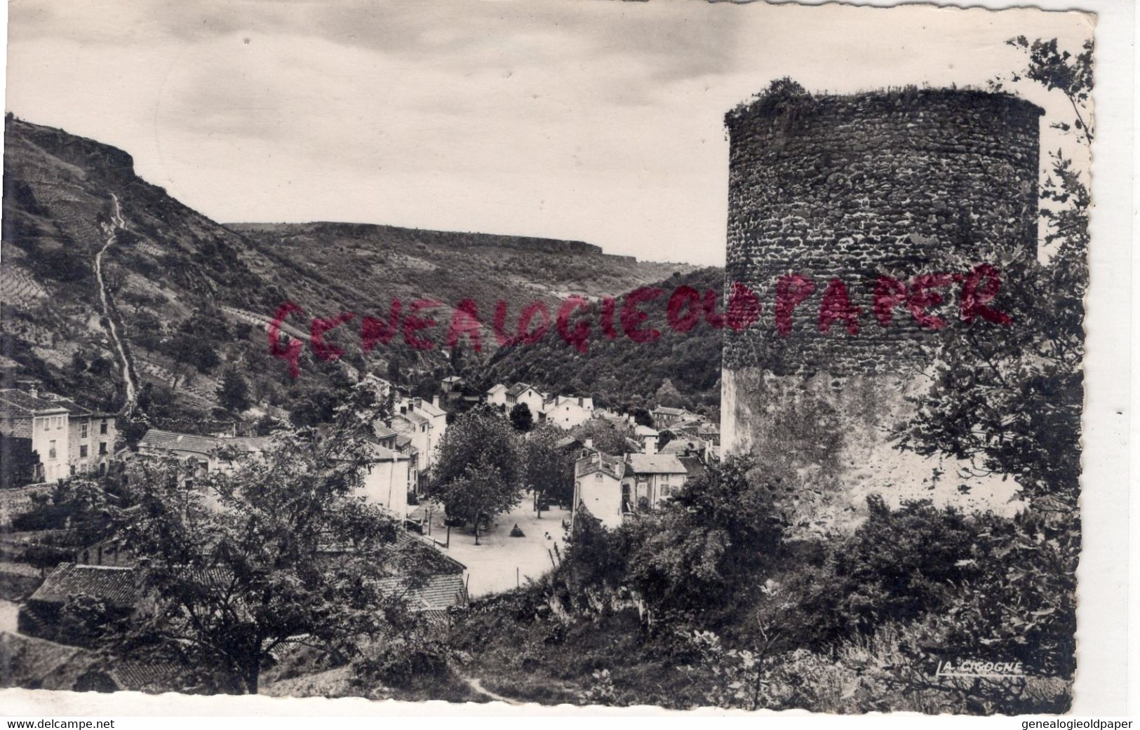 43-  BLESLE - UN OBSERVATOIRE NATUREL -LA MASSADOU ET SA TOUR DE GUET -1958 - Blesle