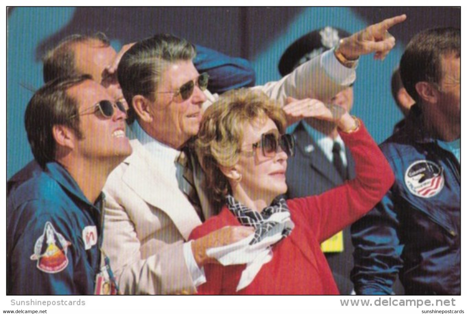 President &amp; Mrs Reagan Watching The Landing Of Space Shuttle Columbia 3 June 1982 - Präsidenten