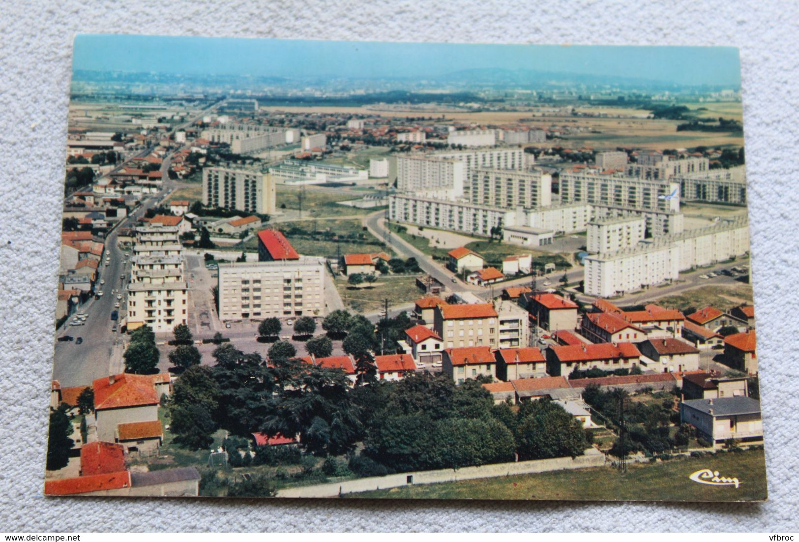 Cpm, Saint Priest, Vue Aérienne, Cité Bellevue, Rhône 69 - Saint Priest