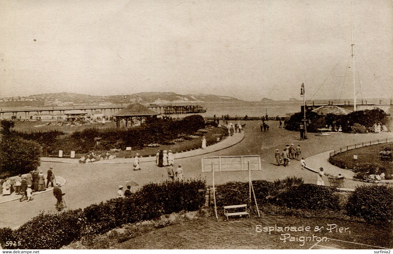 DEVON M-T PAIGNTON  - ESPLANADE AND PIER  Dv1640 - Paignton