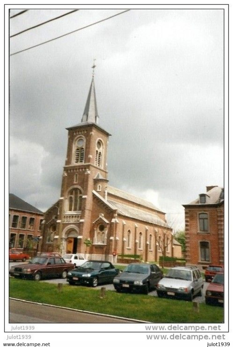 BOVESSE ..--  L ' Eglise . - Jemeppe-sur-Sambre