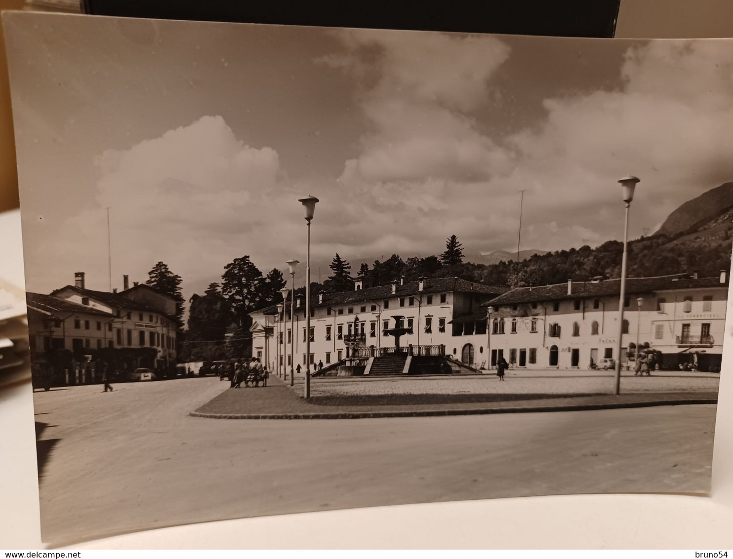 Cartolina Maniago Prov Pordenone   Piazza Italia 1959 - Pordenone