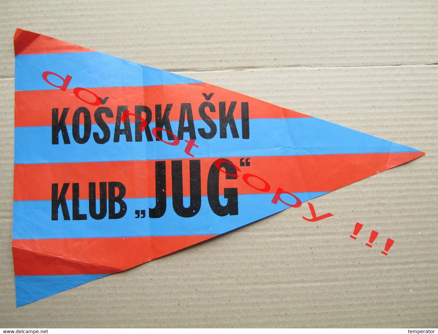 Yugoslavia / Košarkaški Klub " JUG " - Old Paper Flag - Habillement, Souvenirs & Autres