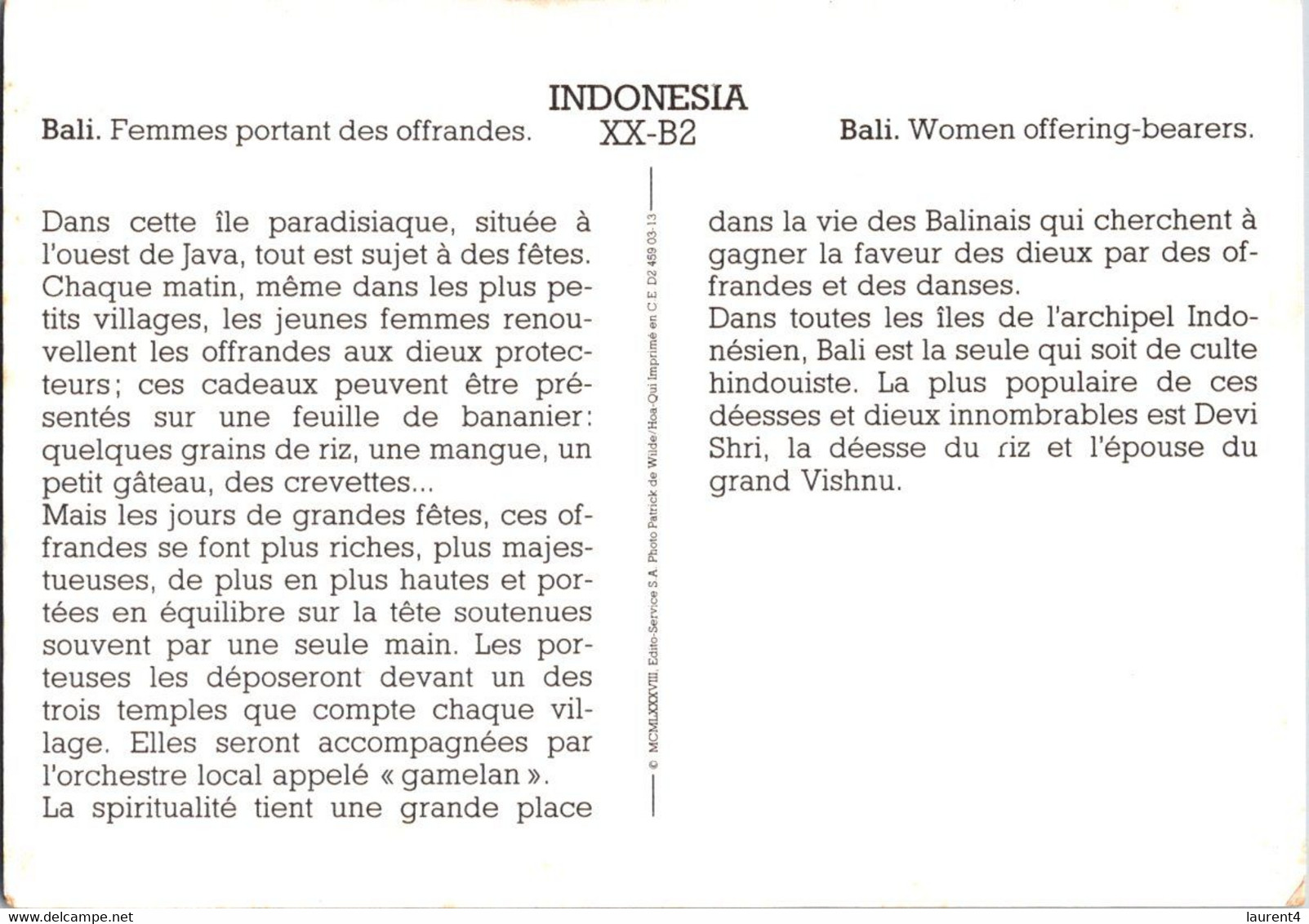 (2 G 1) Indoensia - Bali Women Going To Temple - Budismo