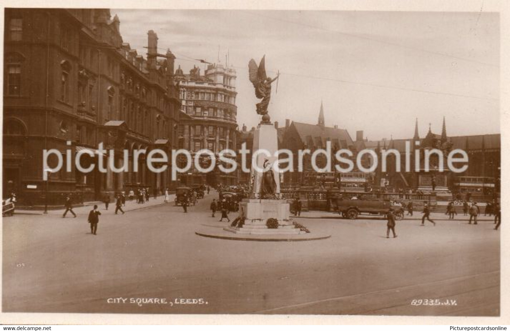 LEEDS CITY SQUARE OLD R/P POSTCARD YORKSHIRE - Leeds