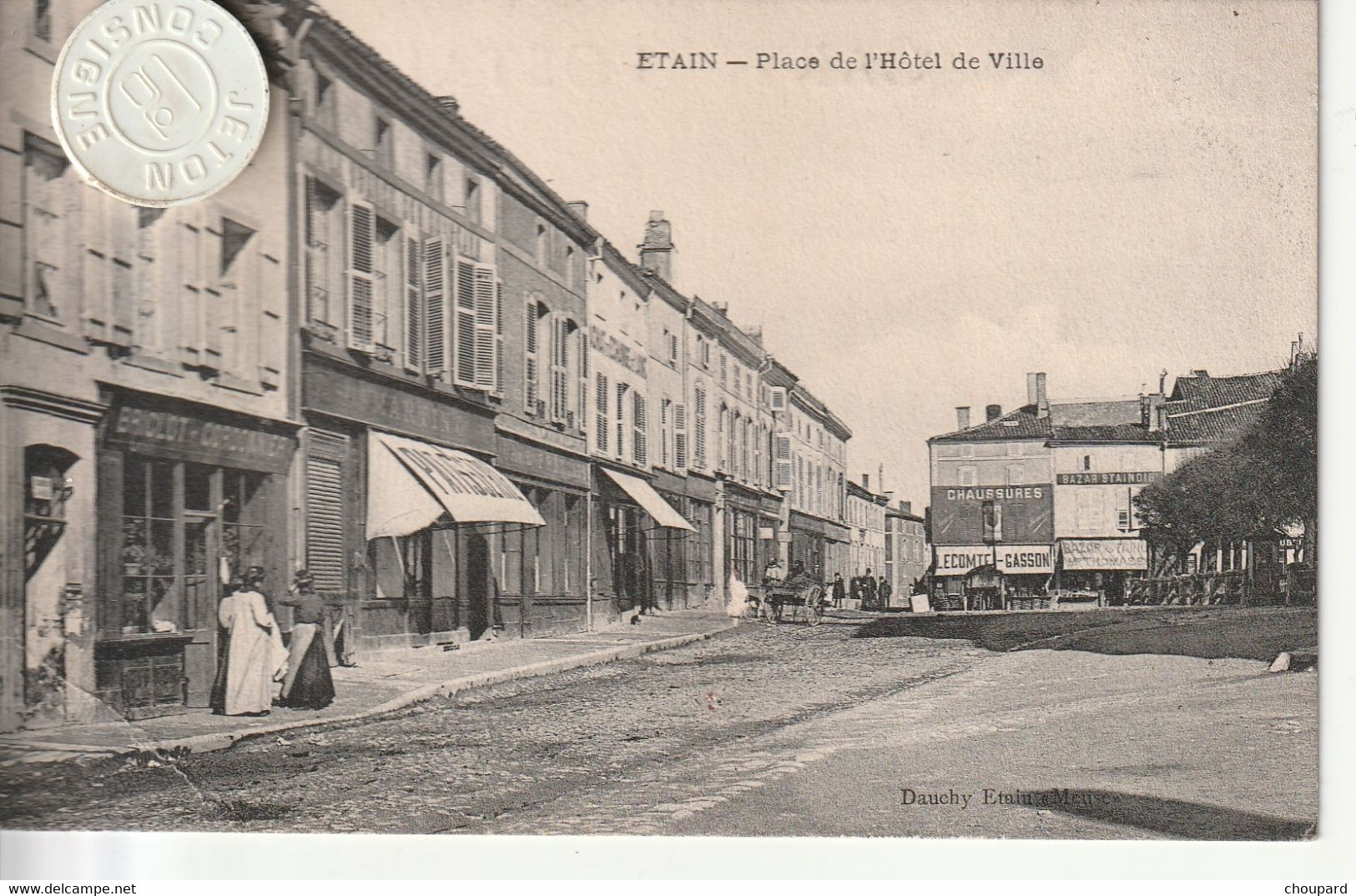 55 - Carte Postale Ancienne De ETAIN   Place De L'Hotel De Ville - Etain