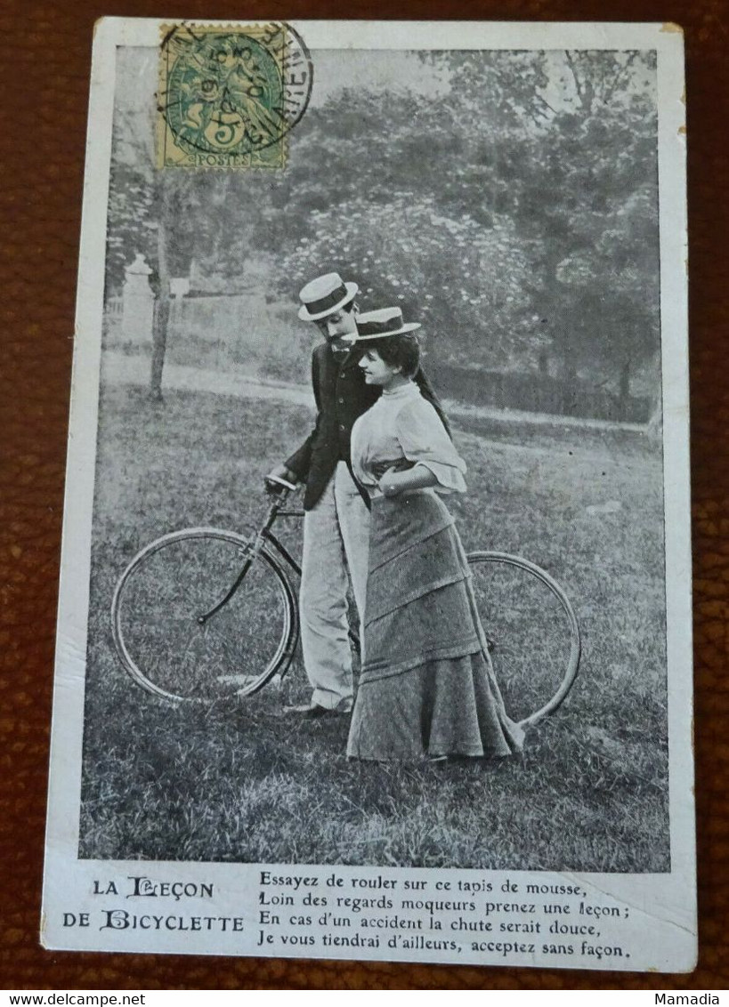 CARTE POSTALE ANCIENNE LA LECON DE BICYCLETTE LOT DE 5 CARTES OBLITEREES 1920?? - Paare