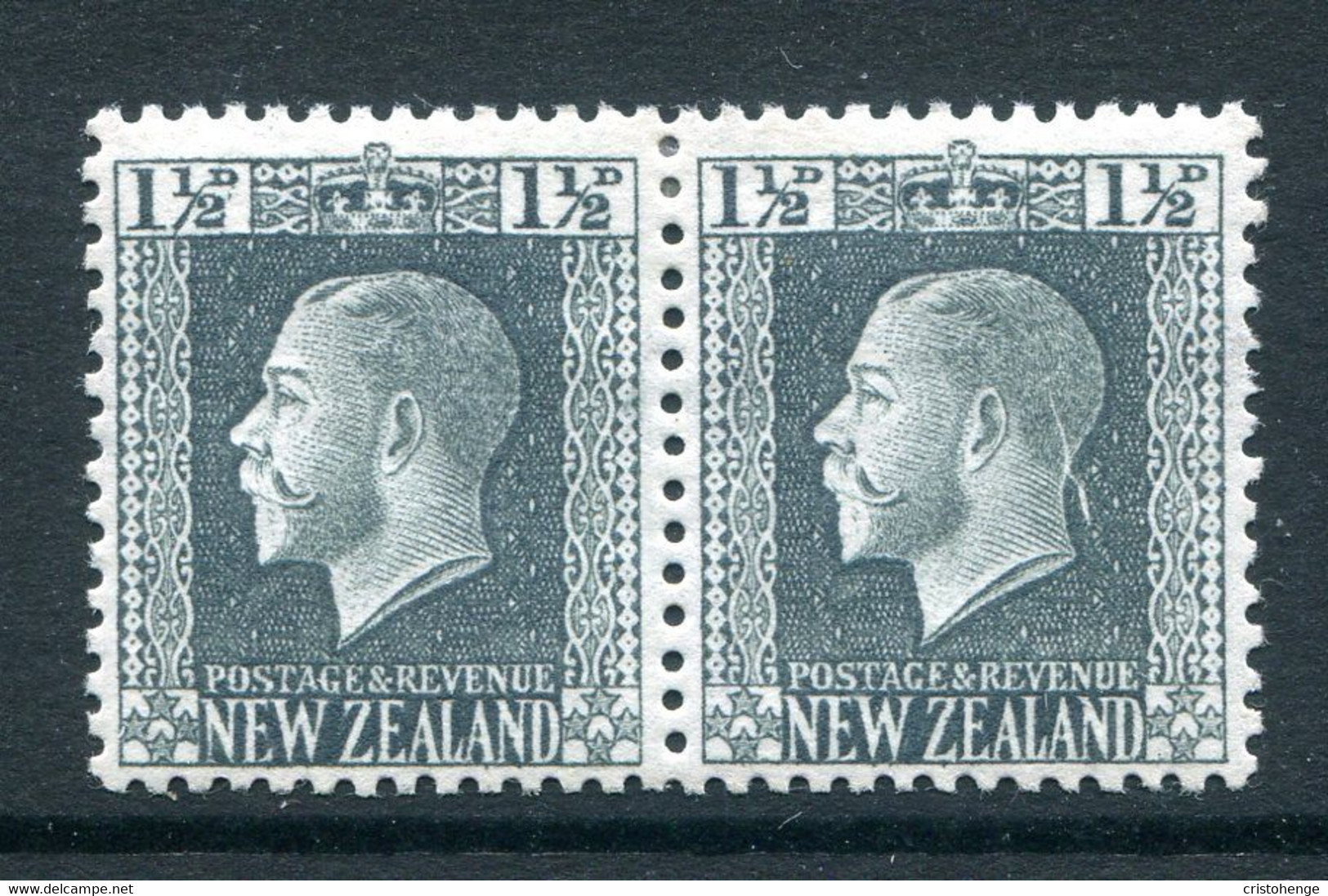 New Zealand 1915-30 KGV - Recess - P.14 X 13½ - 1½d Grey-slate Pair HM (SG 416) - Unused Stamps