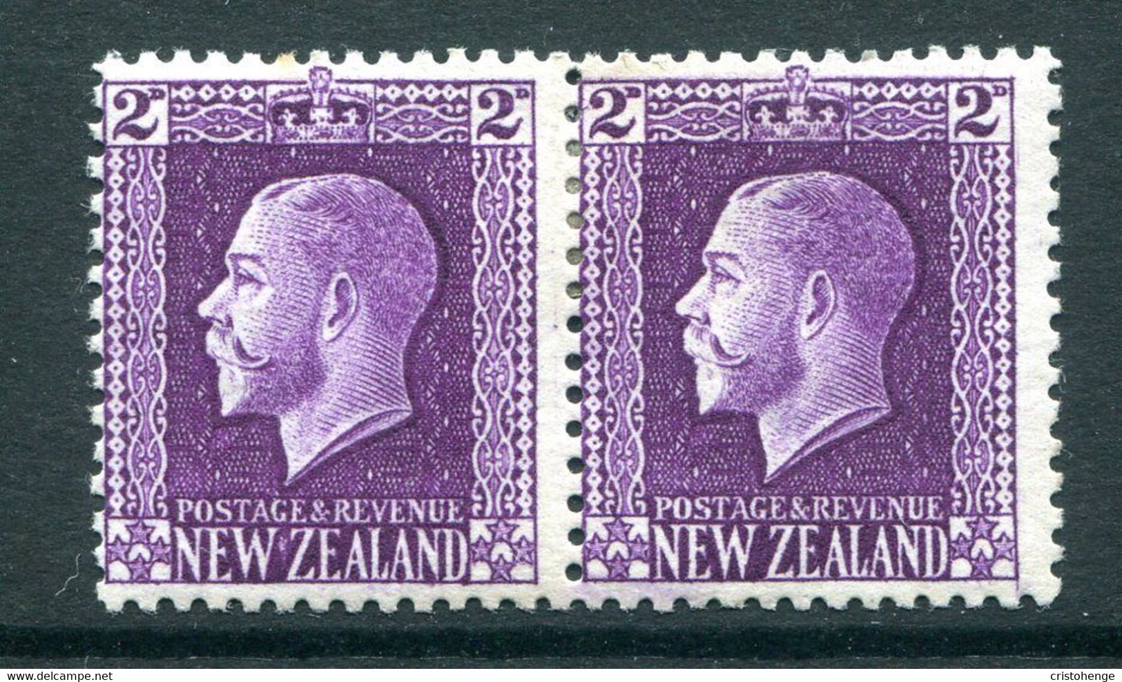 New Zealand 1915-30 KGV - Recess - P.14 X 13½ - 2d Bright Violet Pair HM (SG 417) - Unused Stamps