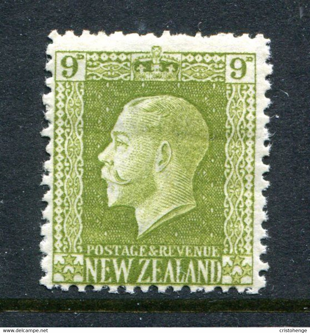 New Zealand 1915-30 KGV - Recess - P.14 X 13½ - 9d Sage-green HM (SG 429) - Ongebruikt