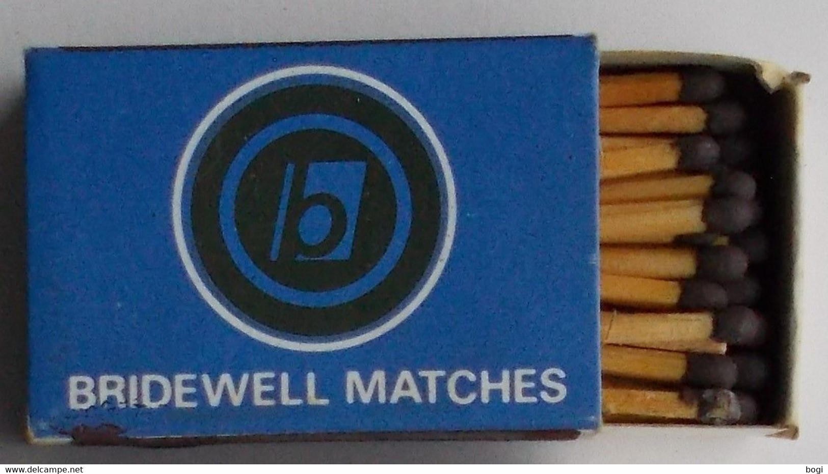 Bridewell Matches Buywell At Your Local Newsagent - Boites D'allumettes