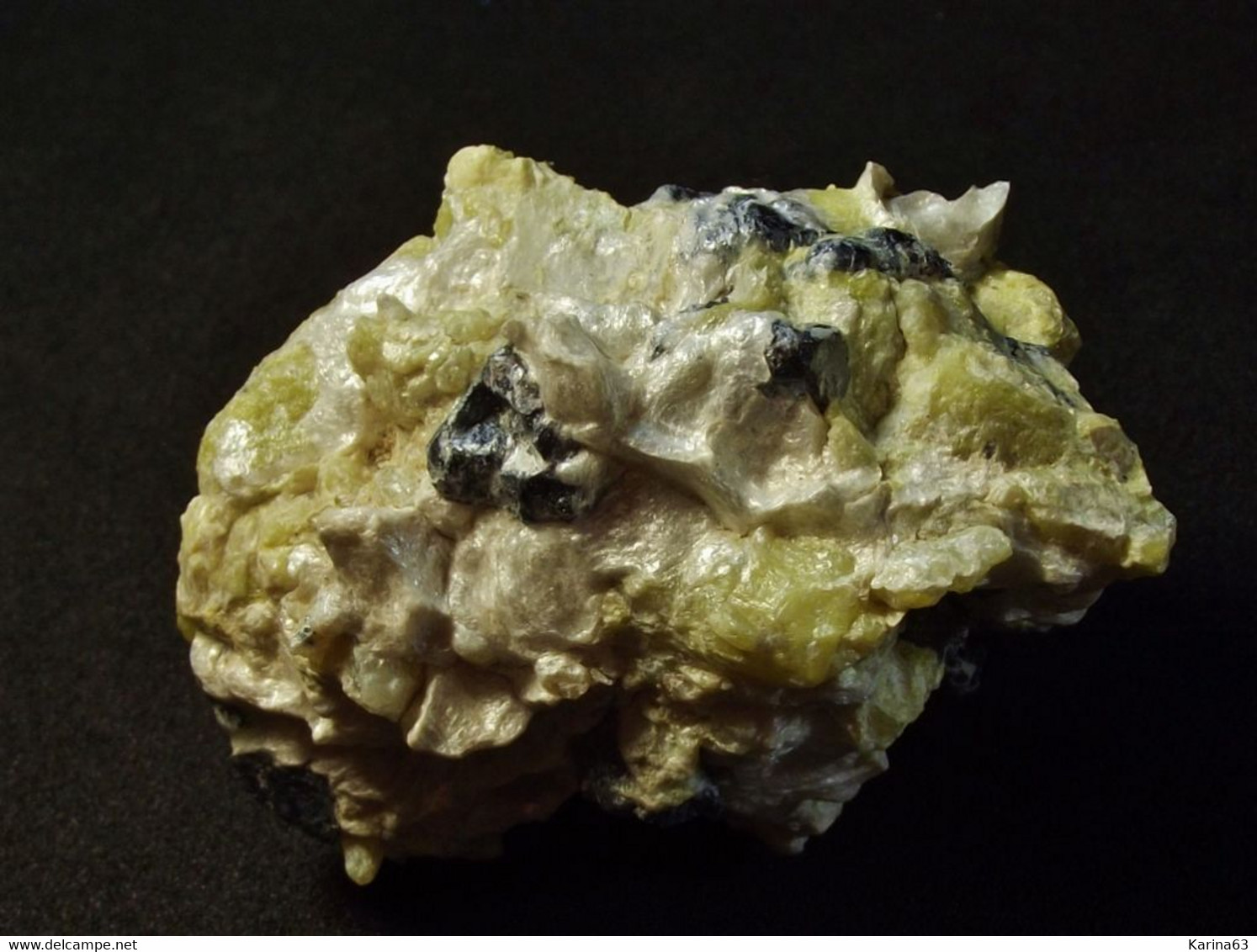 Martite (Hematite Pseud. Magnetite), Hydrotalcite On Lizardite Matrix - 5 X 4 X 3 Cm - Øvre Dypingdal - Viken - Norway - Minéraux