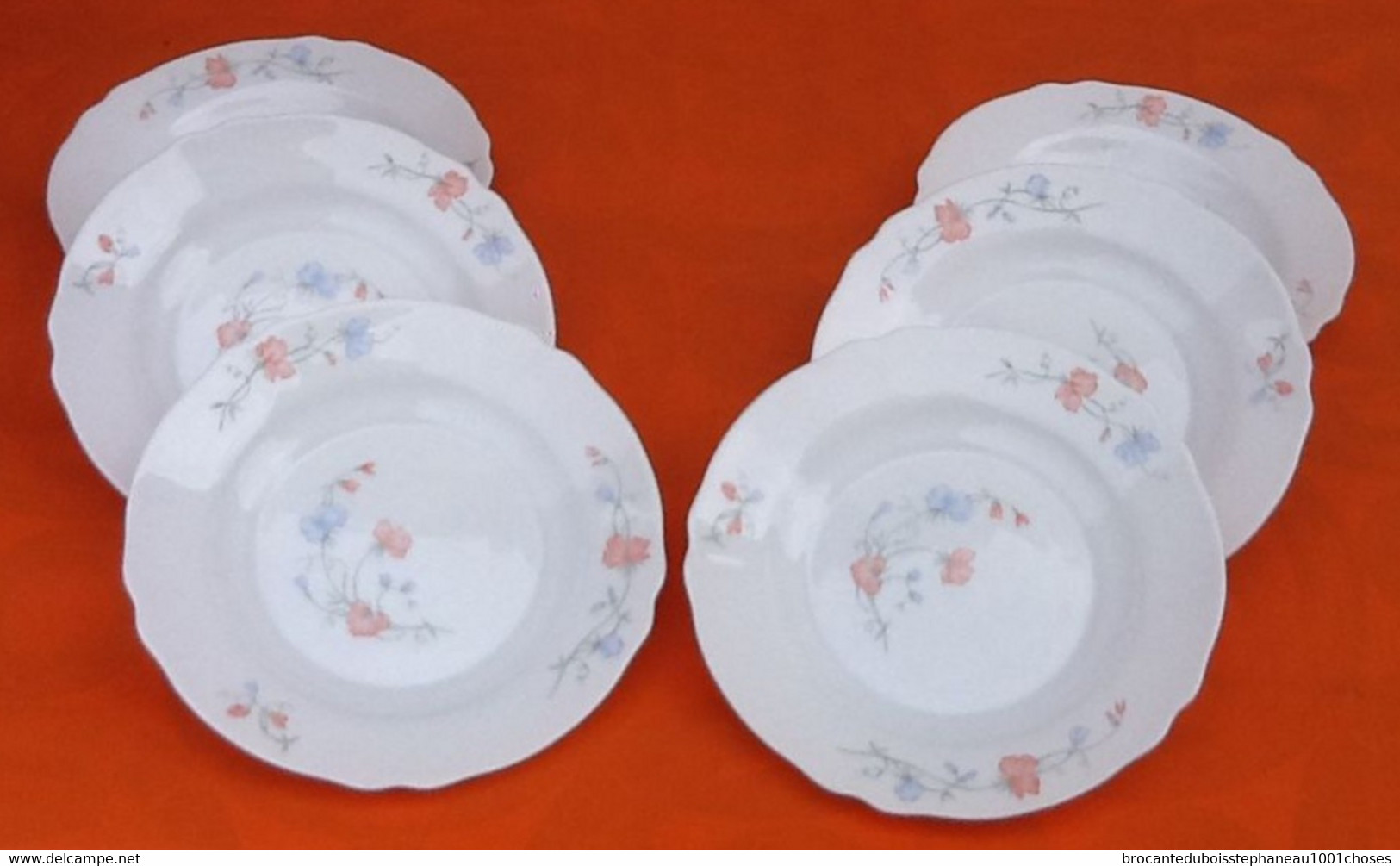 Années 1970   Suite De 6 Assiettes Creuses Arcopal France   " Pois De Senteur " - Borden