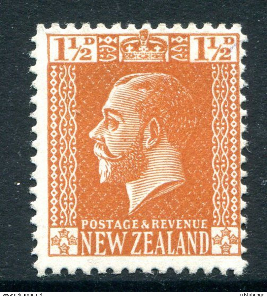 New Zealand 1915-33 KGV - Surface - Cowan - P.14 - 1½d Orange-brown HM (SG 447) - Nuevos