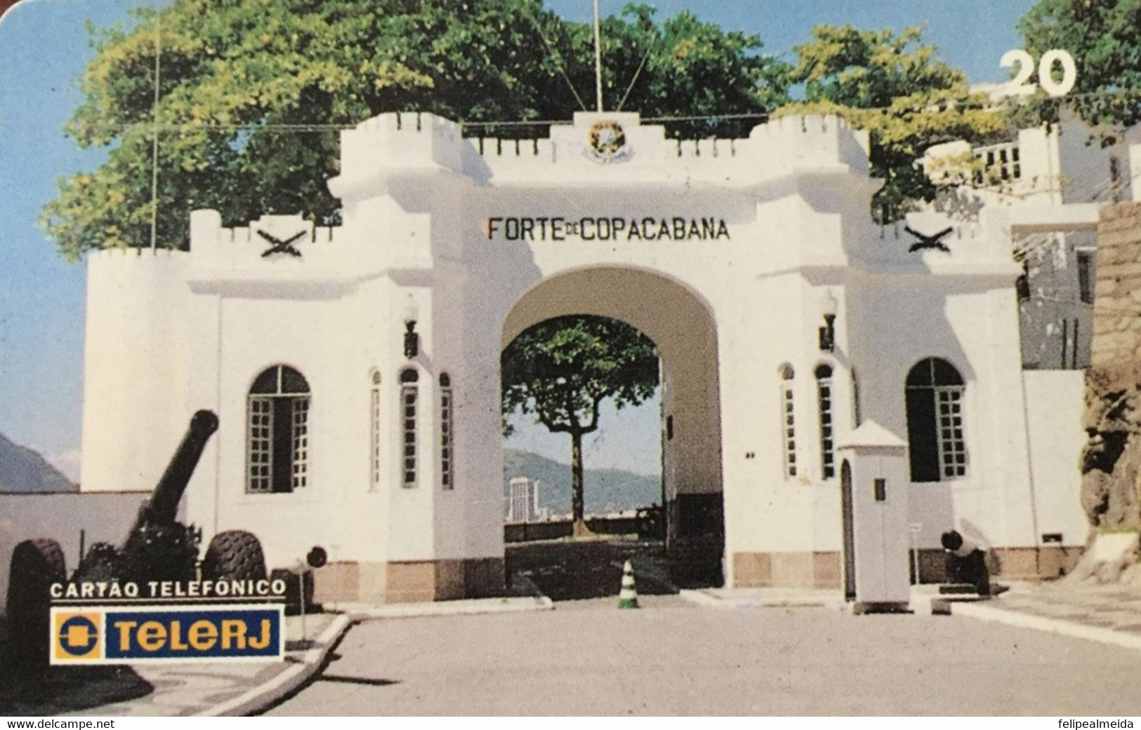 Phone Card Produced By Telerj In 1998 - Historical Museum Of The Army And Fort Of Copacabana Founded In 1914 (Entry Phot - Armada