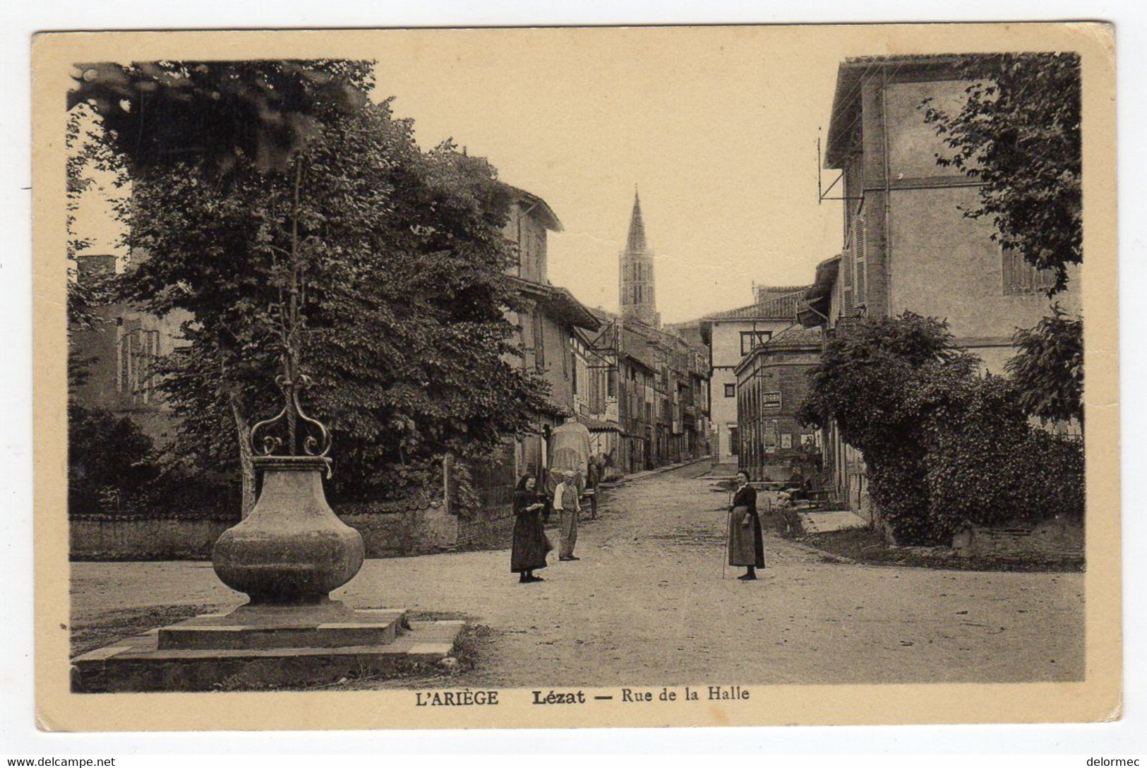 CPA Lézat Sur Leze 09 Ariège Rue De La Halle Petite Animation éditeur Mme Tonnelé épicerie Tabacs - Lezat Sur Leze