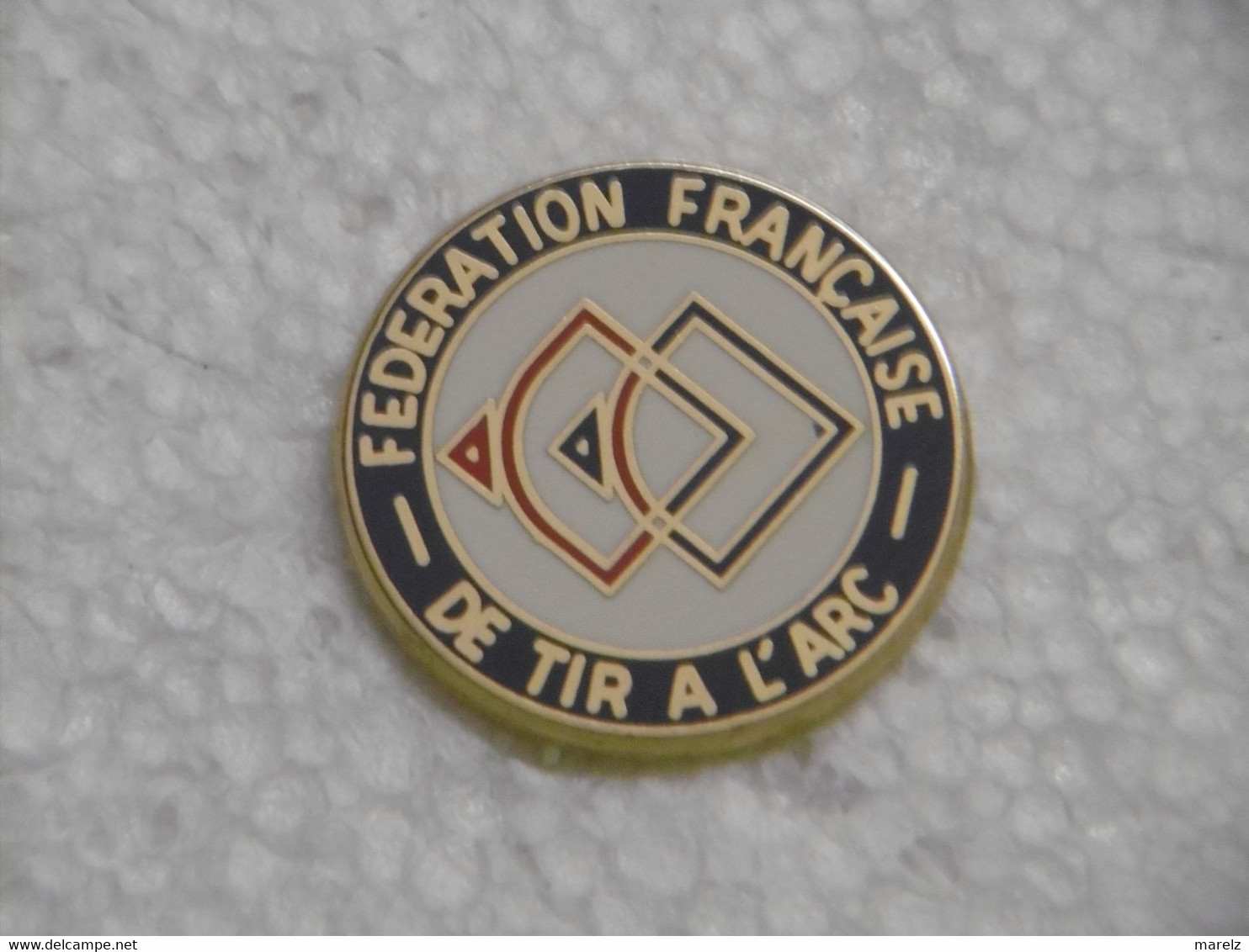 Pin's - Fédération Française De Tir-à-l 'arc - Pins ARTHUS BERTRAND Pin ZAMAC Badge Sport Tir à L'arc - Archery