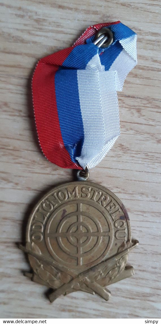 Yugoslavian Army Medal Excellent Shooter  Odlicnom Strelcu Yugoslavia - Autres & Non Classés