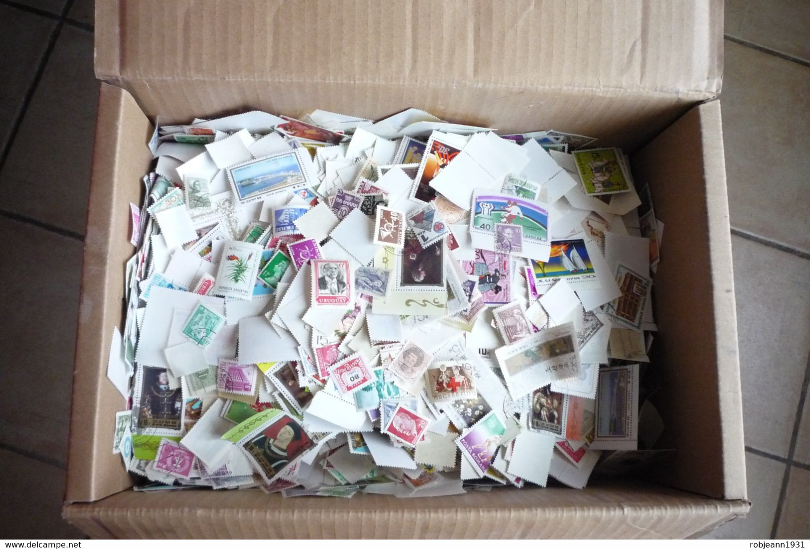 Vrac De Timbres Du Monde Entier   Environs 3 Kilos De Timbres - Lots & Kiloware (min. 1000 Stück)