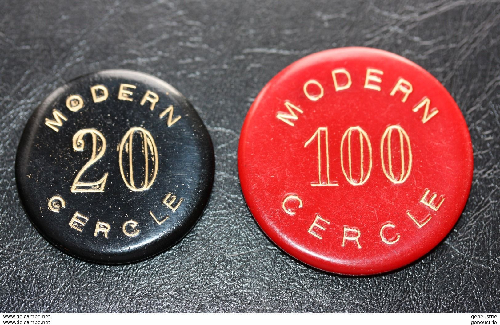 Lot De 2 Jetons Du Cercle De Jeux Modern Cercle à Avignon "20 Et 100 / Modern Cercle." Token Casino - Casino