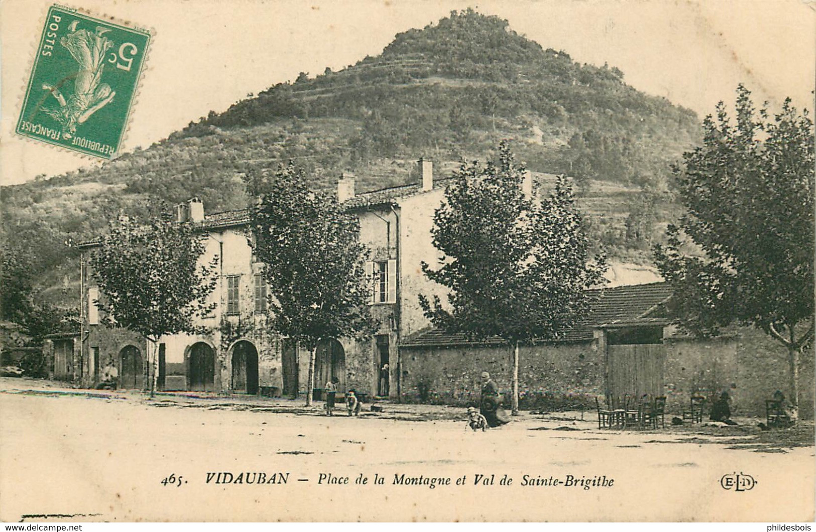 VAR  VIDAUBAN  Place De La Montagne - Vidauban