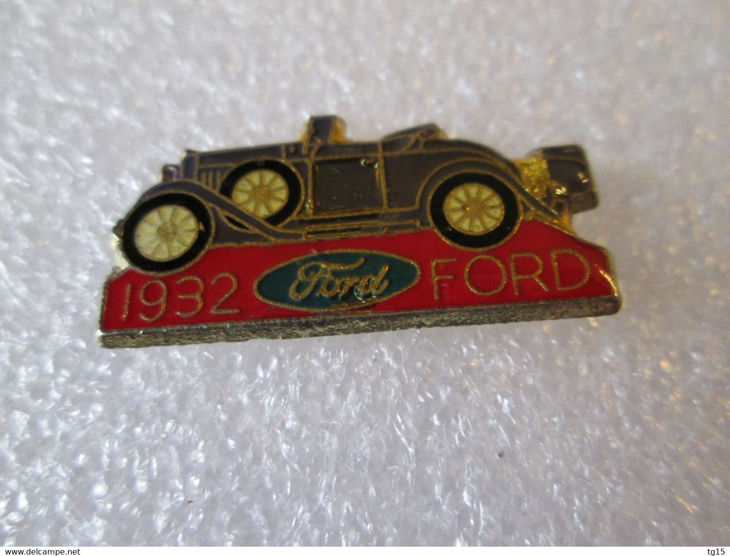 PIN'S    FORD  1932 - Ford