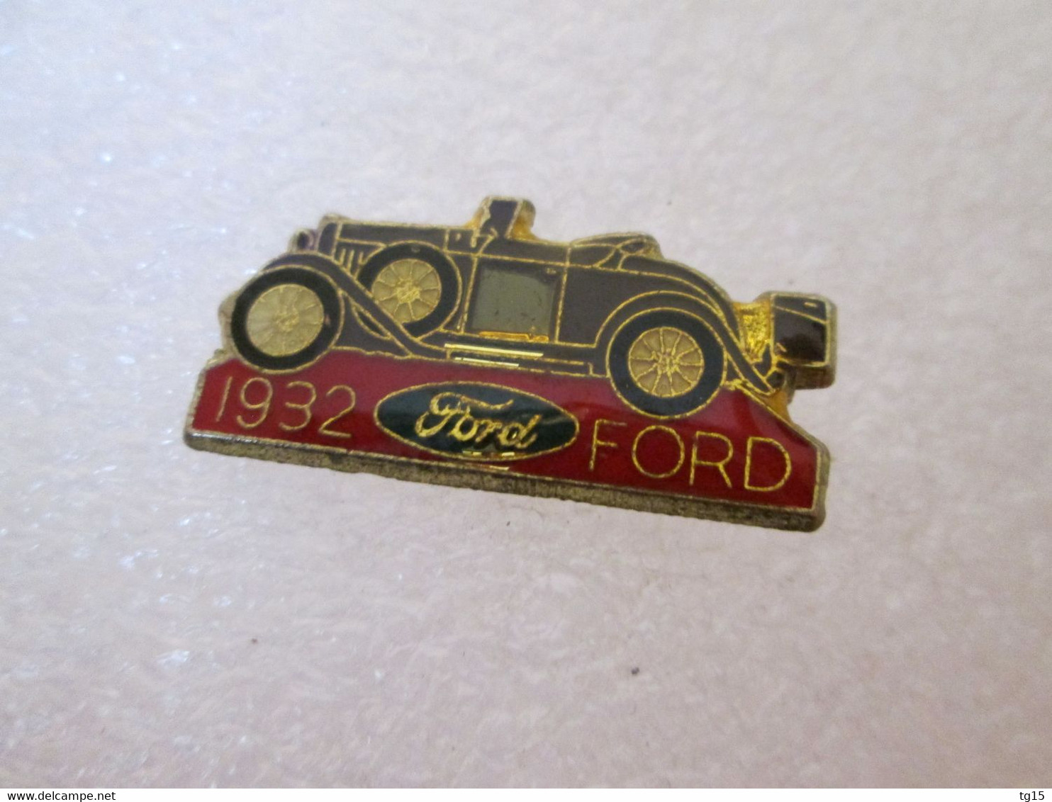 PIN'S    FORD  1932 - Ford