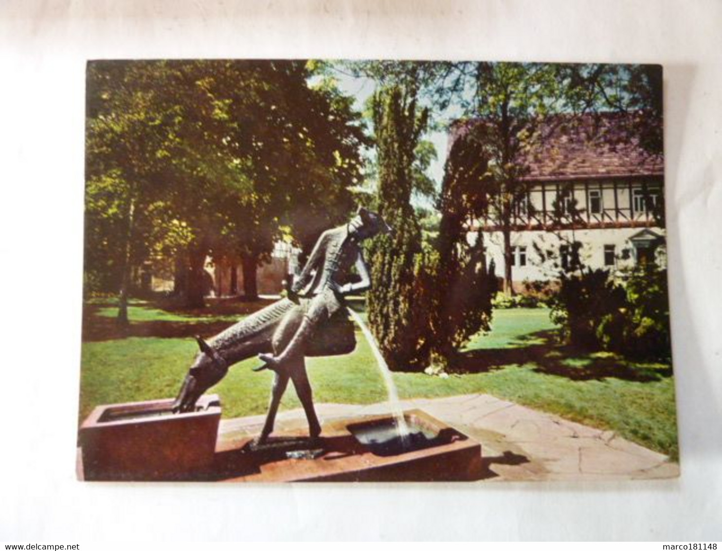 Bodenwerder (Weser) - Münchhausen Haus Mit Neuem Brunnen - Bodenwerder