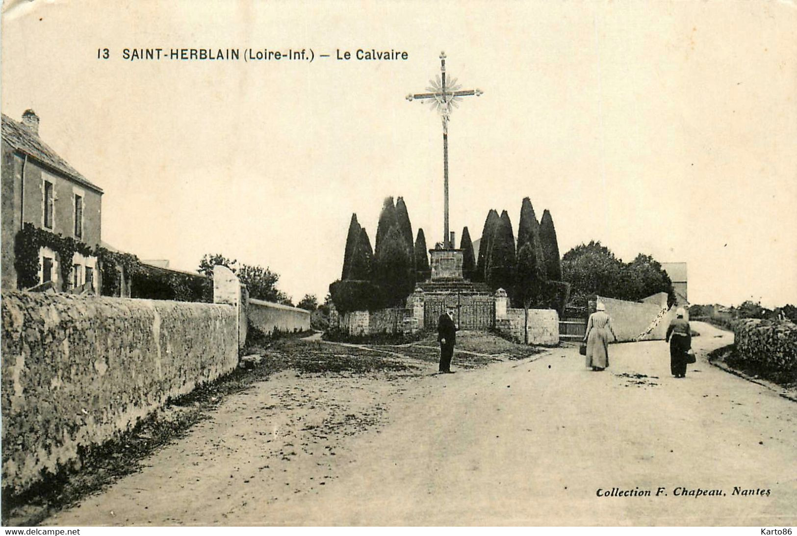 St Herblain * Route Et Vue Sur Le Calvaire Du Village - Saint Herblain