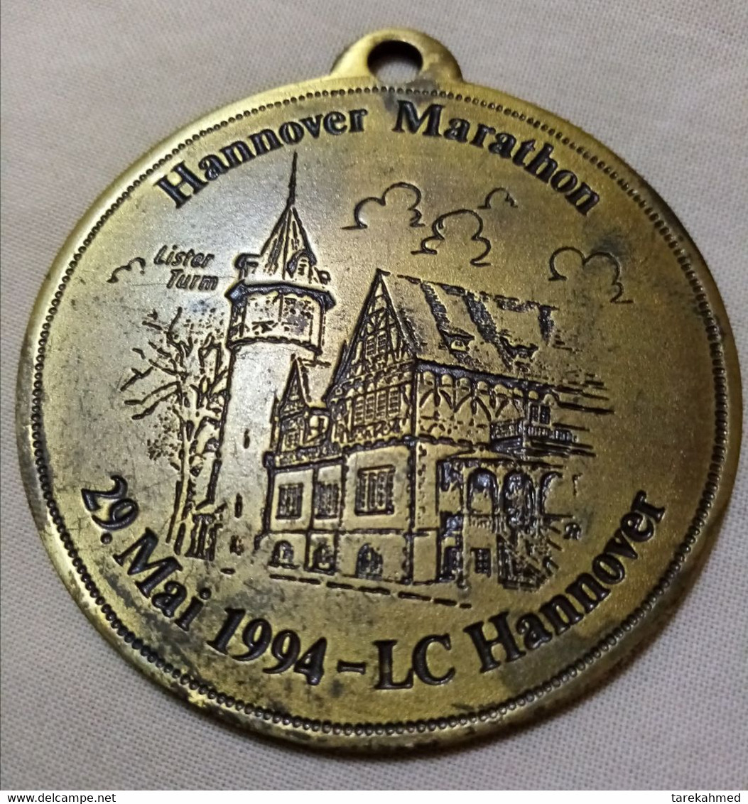 Medal Of Hannover Marathon , 1994 , Rare , 48 Gm . Tokbag - Professionnels/De Société