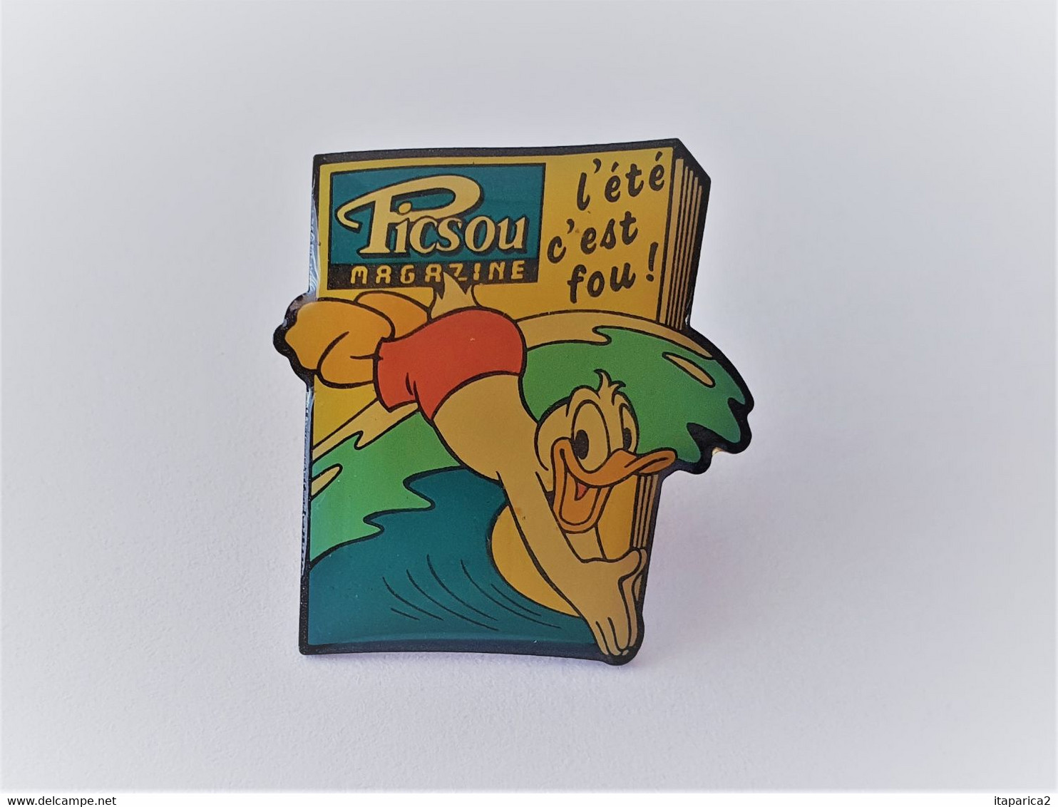 PINS WALT DISNEY PICSOU MAGAZINE L'ETE C'EST FOU / 33NAT - Disney