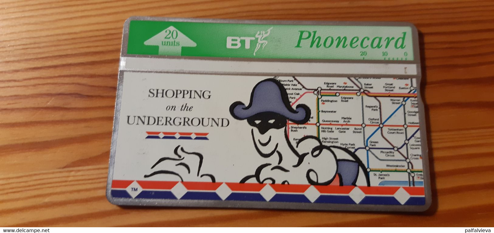 Phonecard United Kingdom, BT - Shopping On The Underground 264K 100.000 Ex - BT Advertising Issues