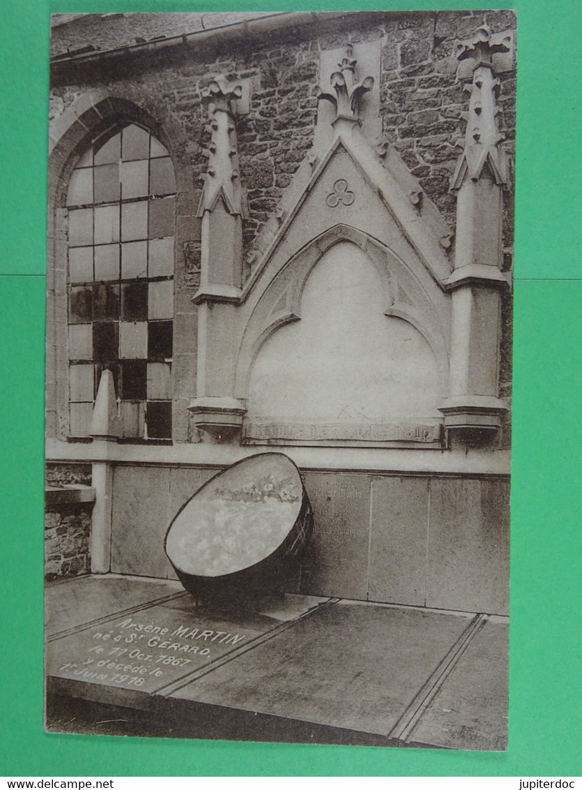 Cimetière De St.Gérard-lez-Namur Sépulture De La Famille Martin - Mettet