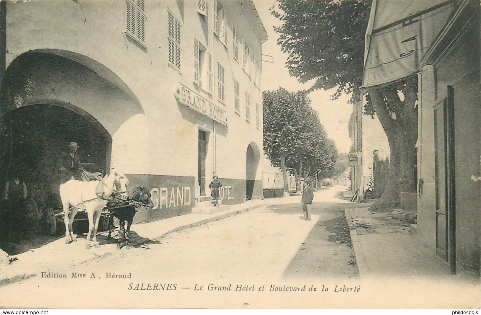 VAR  SALERNES  Grand Hotel Et Boulevard De La Liberté - Salernes