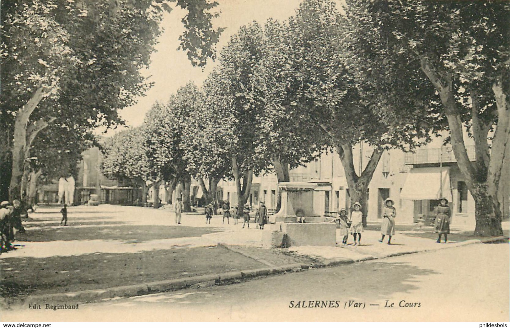 VAR  SALERNES  Le Cours - Salernes