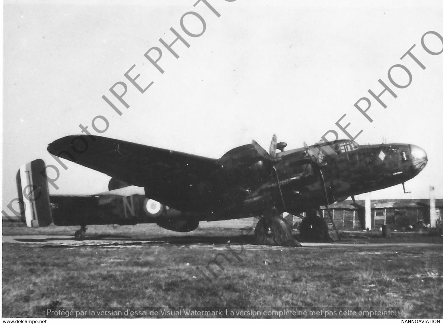 PHOTO RETIRAGE REPRINT AVION AIRCRAFT    HANDLEY PAGE Halifax B MK VI RG547 CONSTRUIT PAR ENGLISH ELECTRIC - Luchtvaart