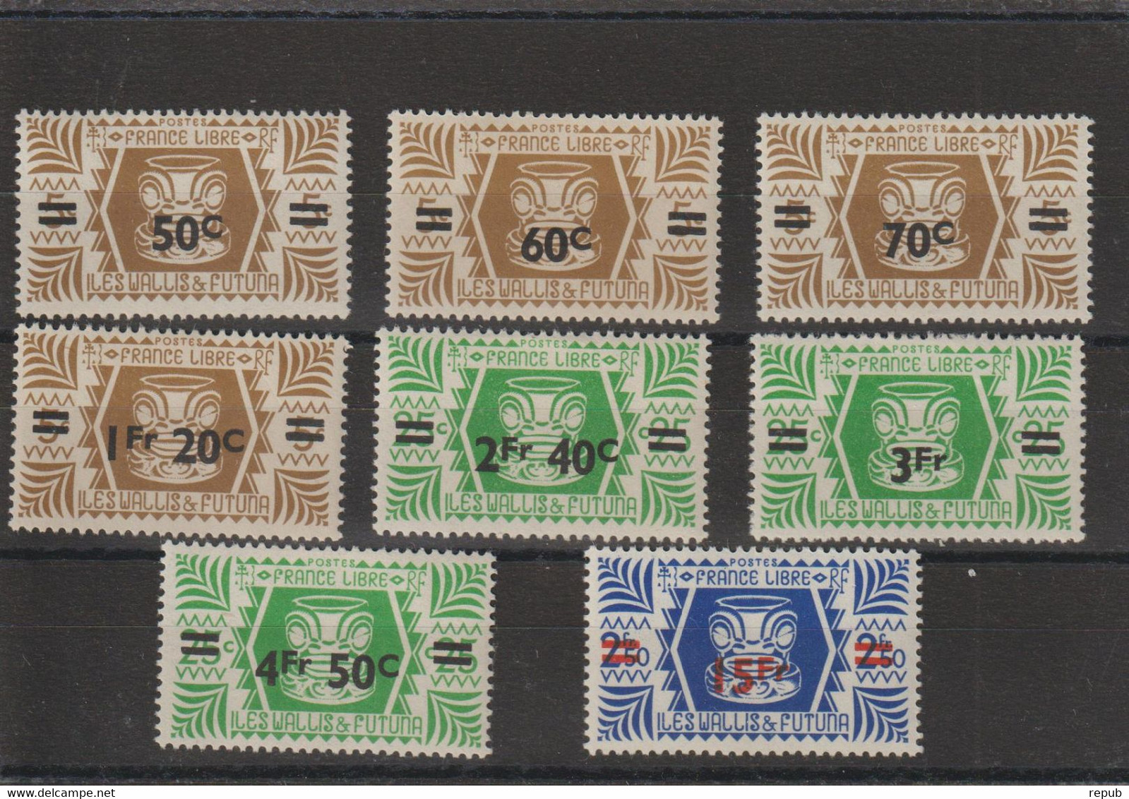 Wallis Et Futuna 1945 Série De Londres Surchargée 148-155 8 Val * Charnière MH - Unused Stamps