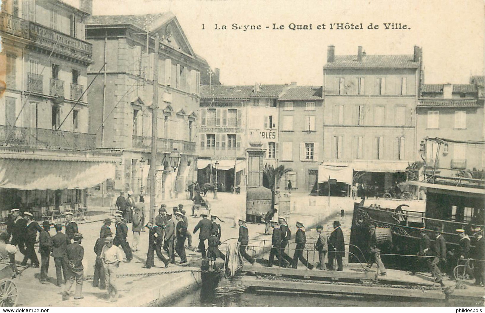 VAR  LA SEYNE SUR MER  Le Quai Et Hotel De Ville - La Seyne-sur-Mer