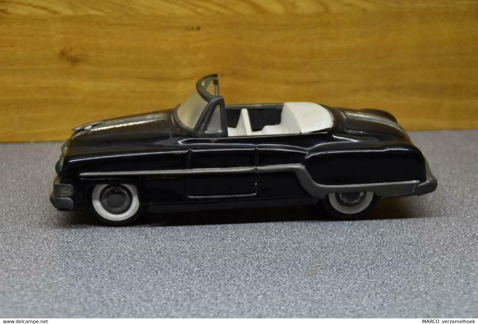 AMARTOY Minister Delux Scale 1:18 Pontiac Chieftan Cabrio Tin Friction 1981 - Altri & Non Classificati