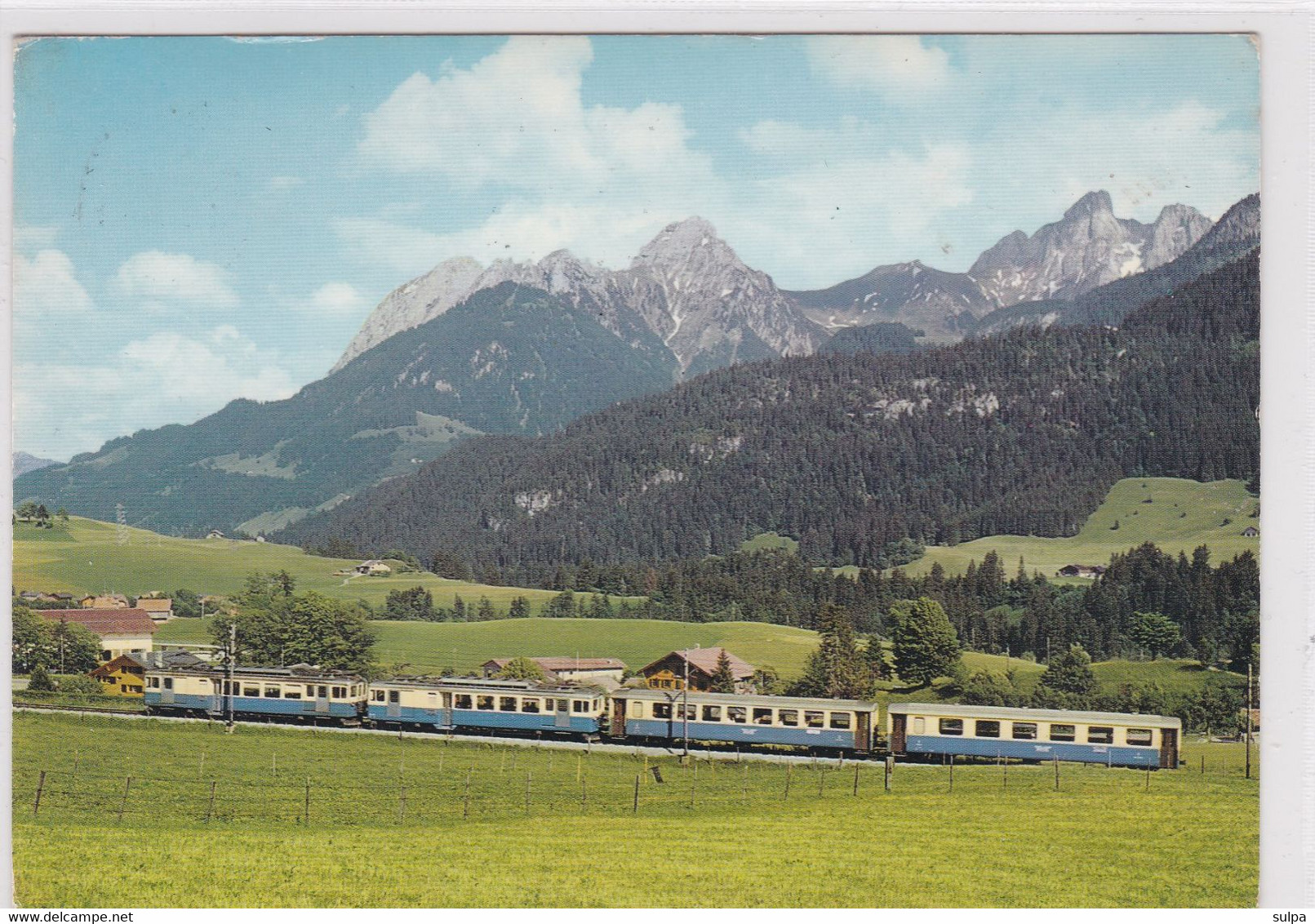 Près De Château D'Oex - Rougemont, Passage Du Train MOB - Rougemont