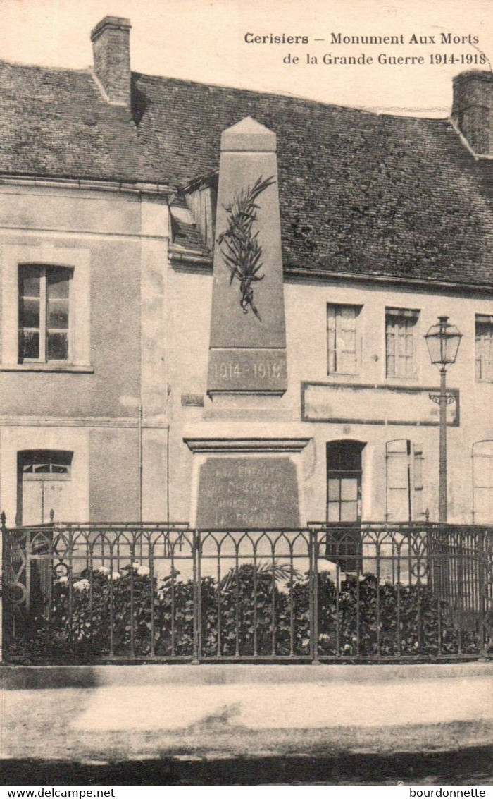 Cerisiers - Monument Aux Morts De La Grande Guerre 1914-1918 - Cerisiers