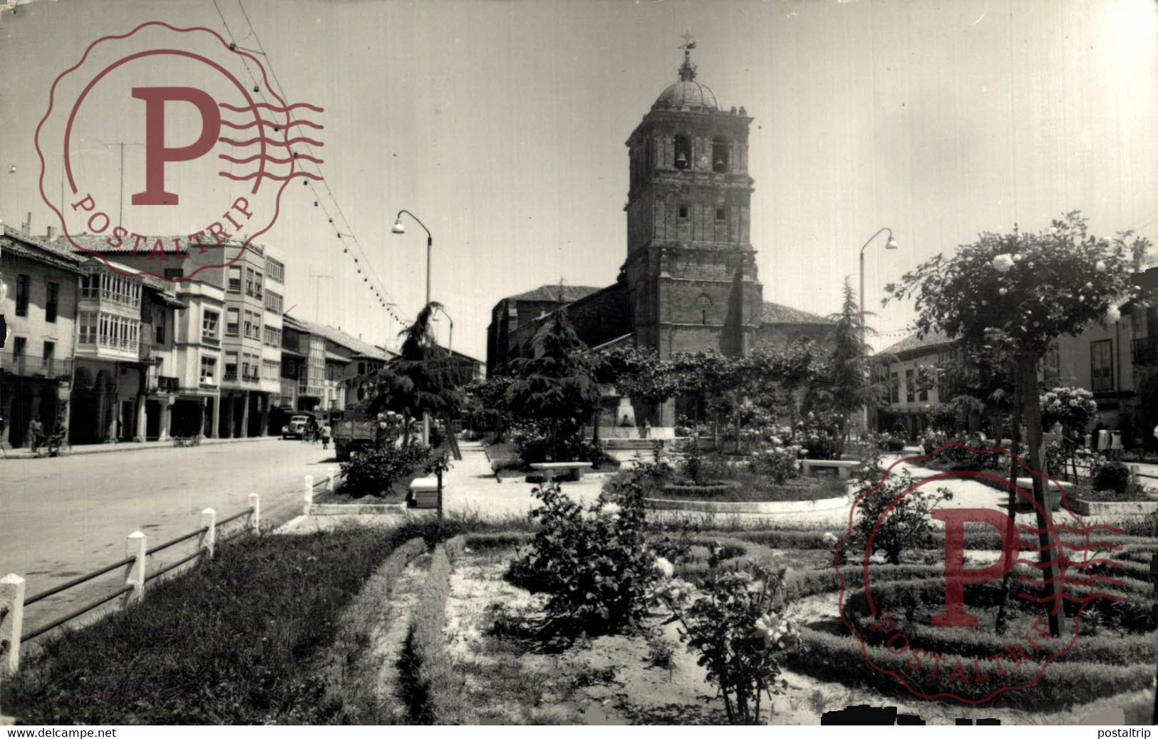 PALENCIA. AGUILAR DE CAMPOO. PLAZA Y COLEGIATA. - Palencia