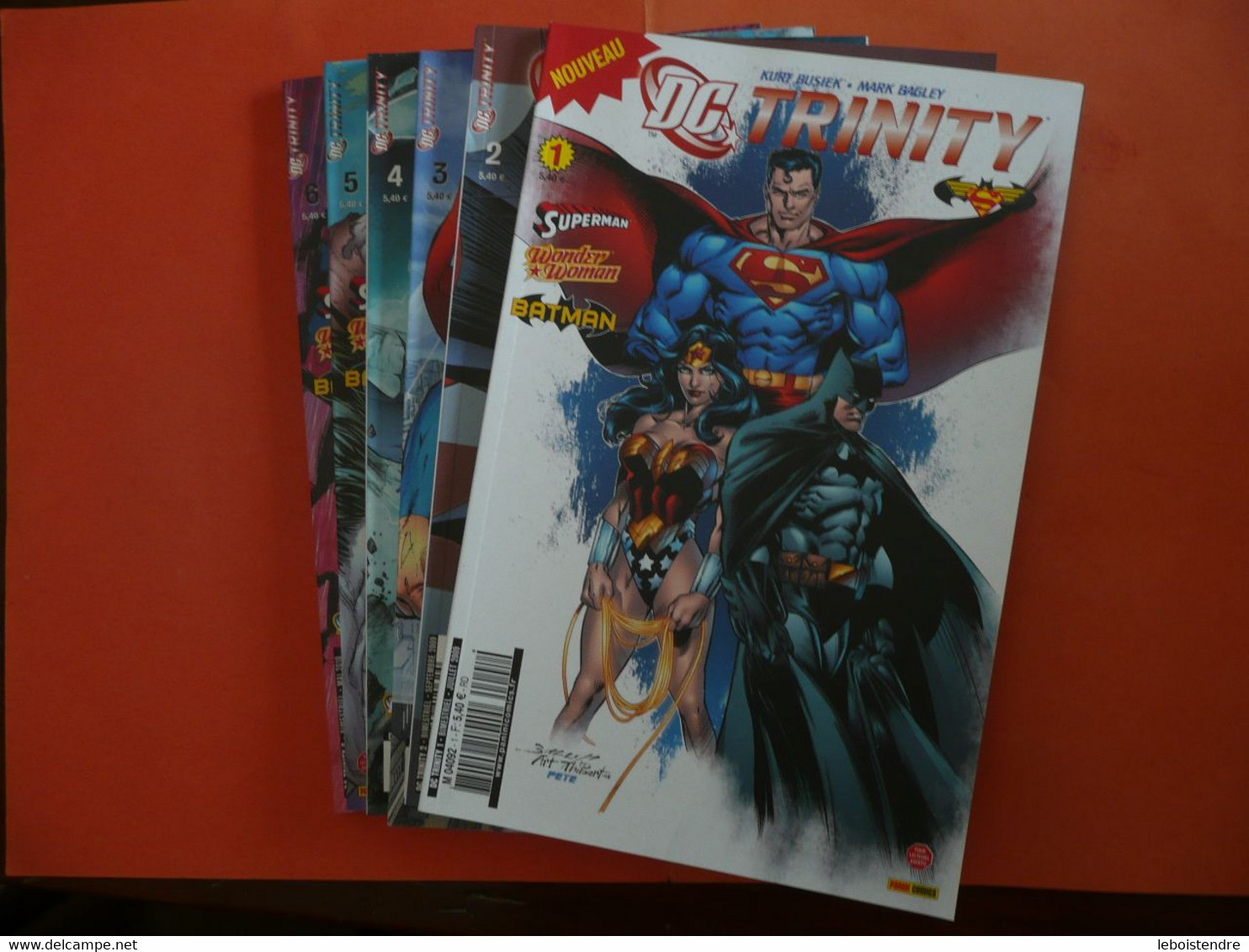 DC TRINITY N 1 2 3 4 5 6 JUILLET 2009 A MAI 2010 MANQUE N 7 POUR FAIRE SERIE COMPLETE PANINI COMICS SUPERMAN BATMAN - Bücherpakete