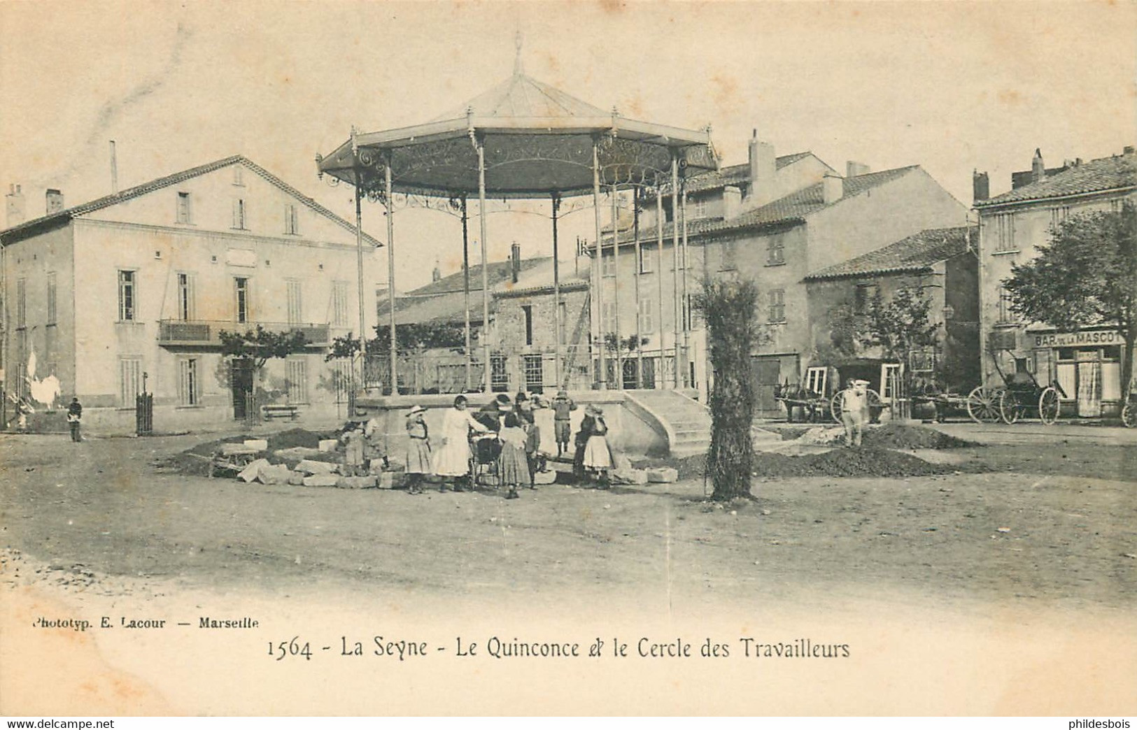 VAR  LA SEYNE  Le Quinconce Et Le Cercle Des Travailleurs - La Seyne-sur-Mer