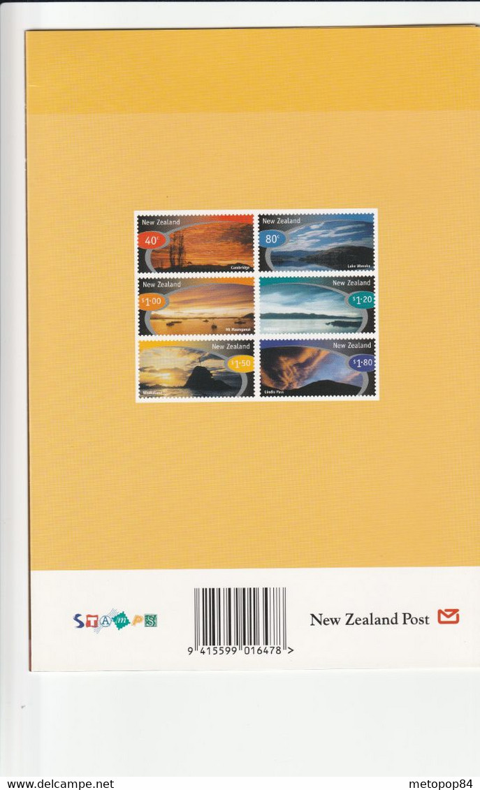 New Zealand 1998 Scenic Skies Presentation Pack - Lettres & Documents