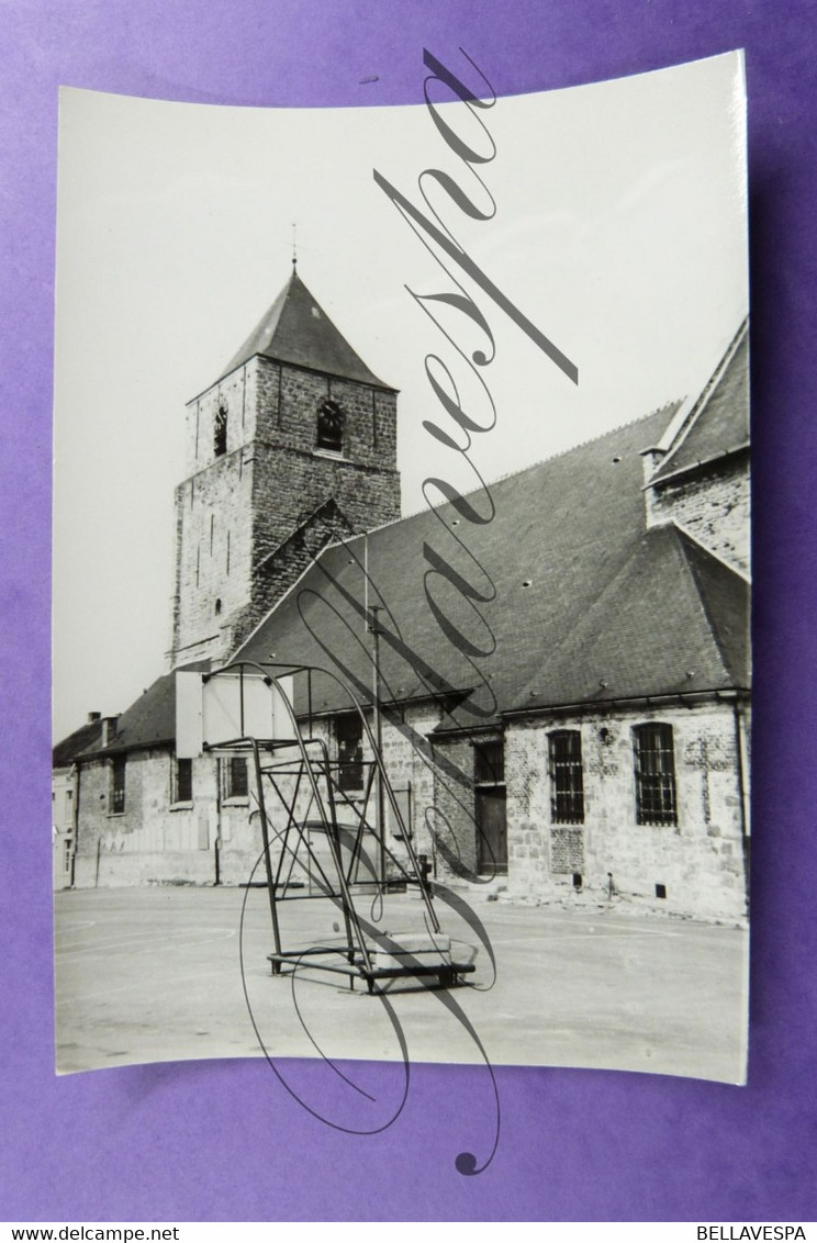 Velzeke Zottegem. St Martinuskerk.  Edit De Paepe - Zottegem